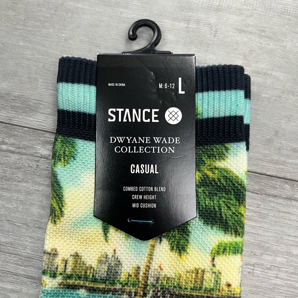 Stance NWT Dwayne Wade Miami Flamingo Pattern Socks - Picture 2 of 4